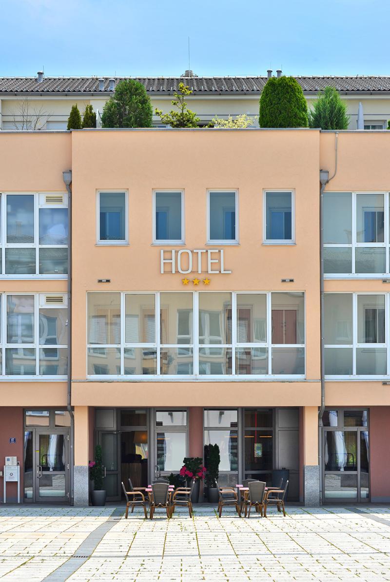 Arthotel Ana Gallery Hotel Vaterstetten